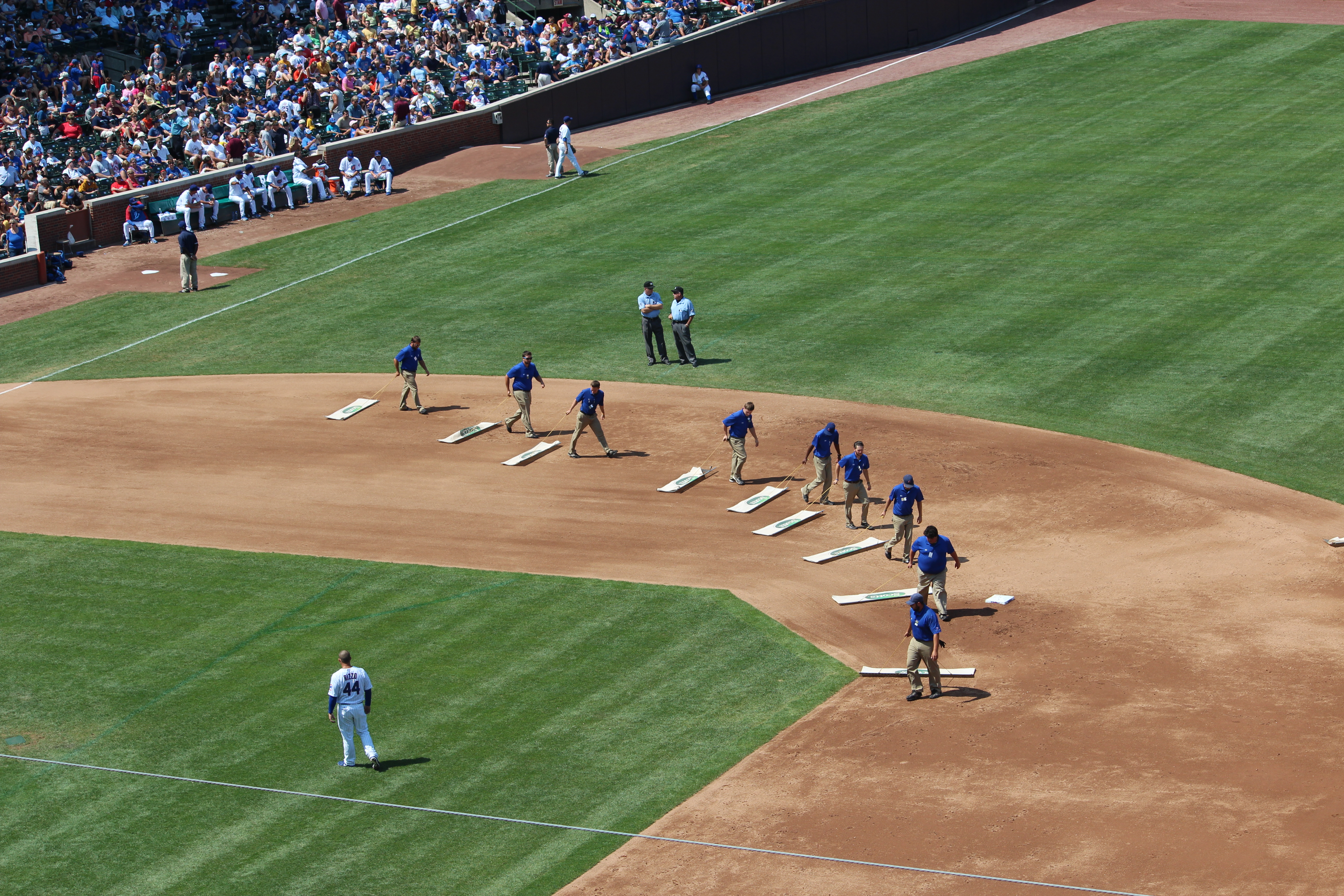 Wrigley Field - Wikipedia