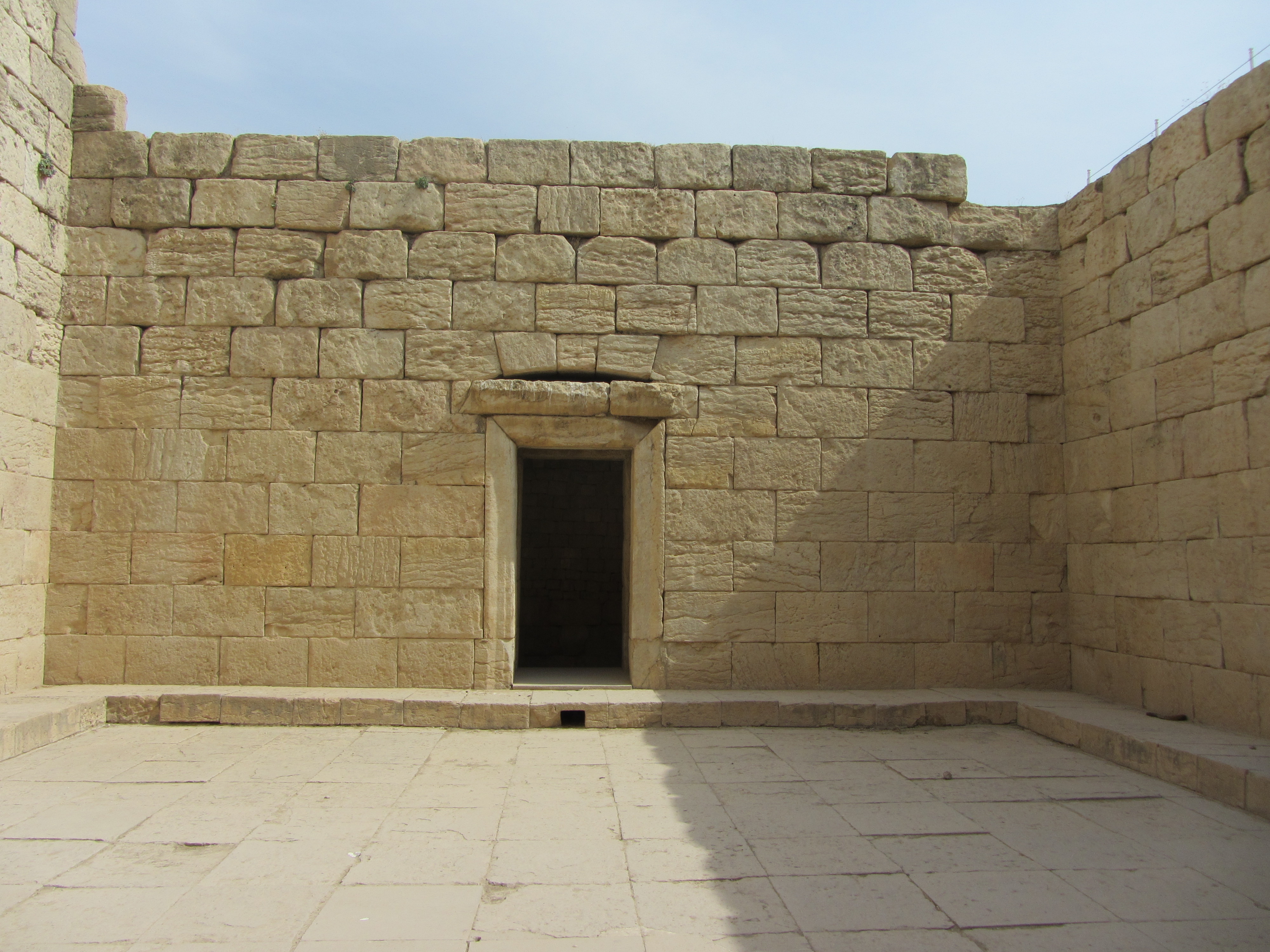 Храм Анахиты в Ерезе