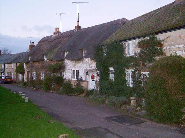 Barrington Row, Winkle Street, Calbourne - geograph.org.uk - 1413578.jpg