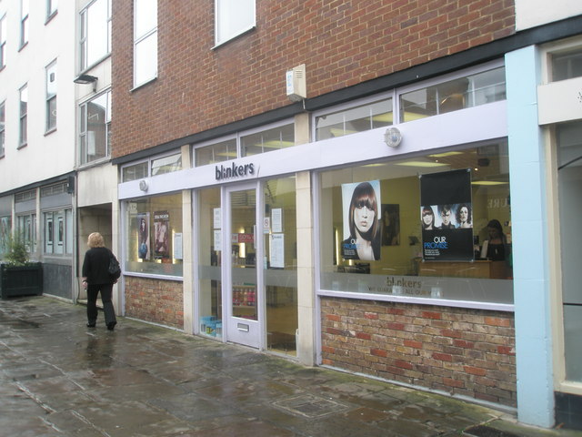 File:Blinkers in Crane Street - geograph.org.uk - 1559151.jpg