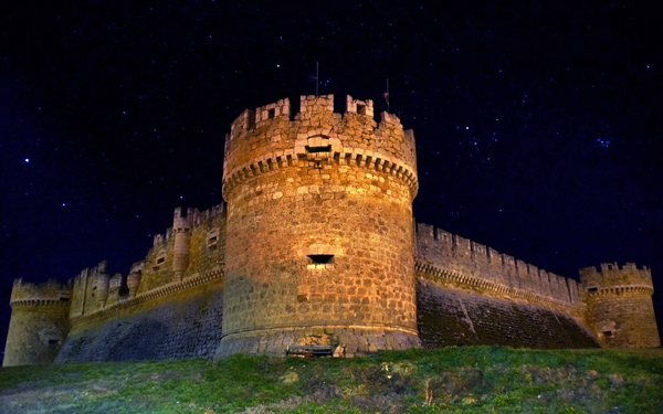 File:CastilloGrajalDeCampos(León).JPG