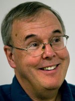 <span class="mw-page-title-main">Doug Underwood (journalist)</span> American communications scholar