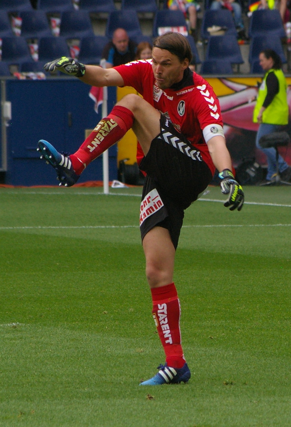 File:FC Red Bull Salzburg gegen SV Ried April 2015 05.JPG ...