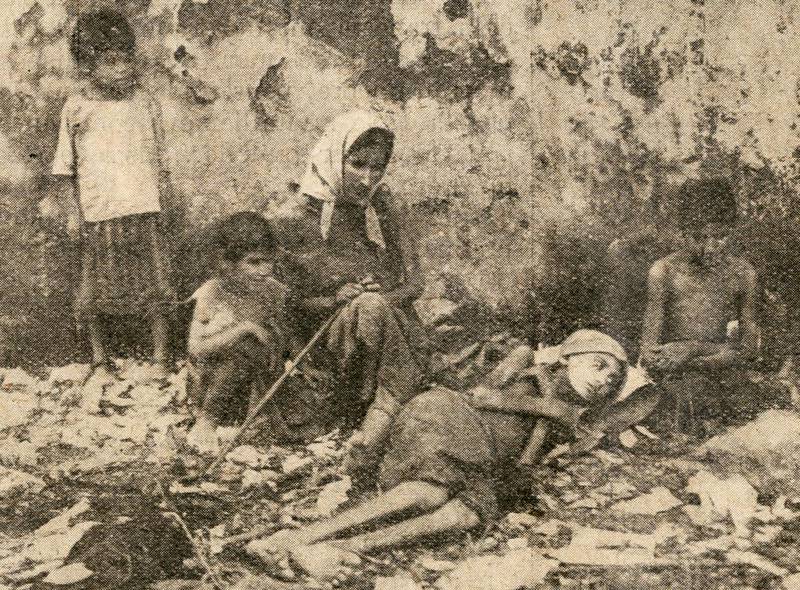 File:Family during Mount Lebanon Famine.jpg