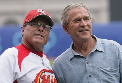 George_W_Bush_with_Jim_Lefebvre.jpg