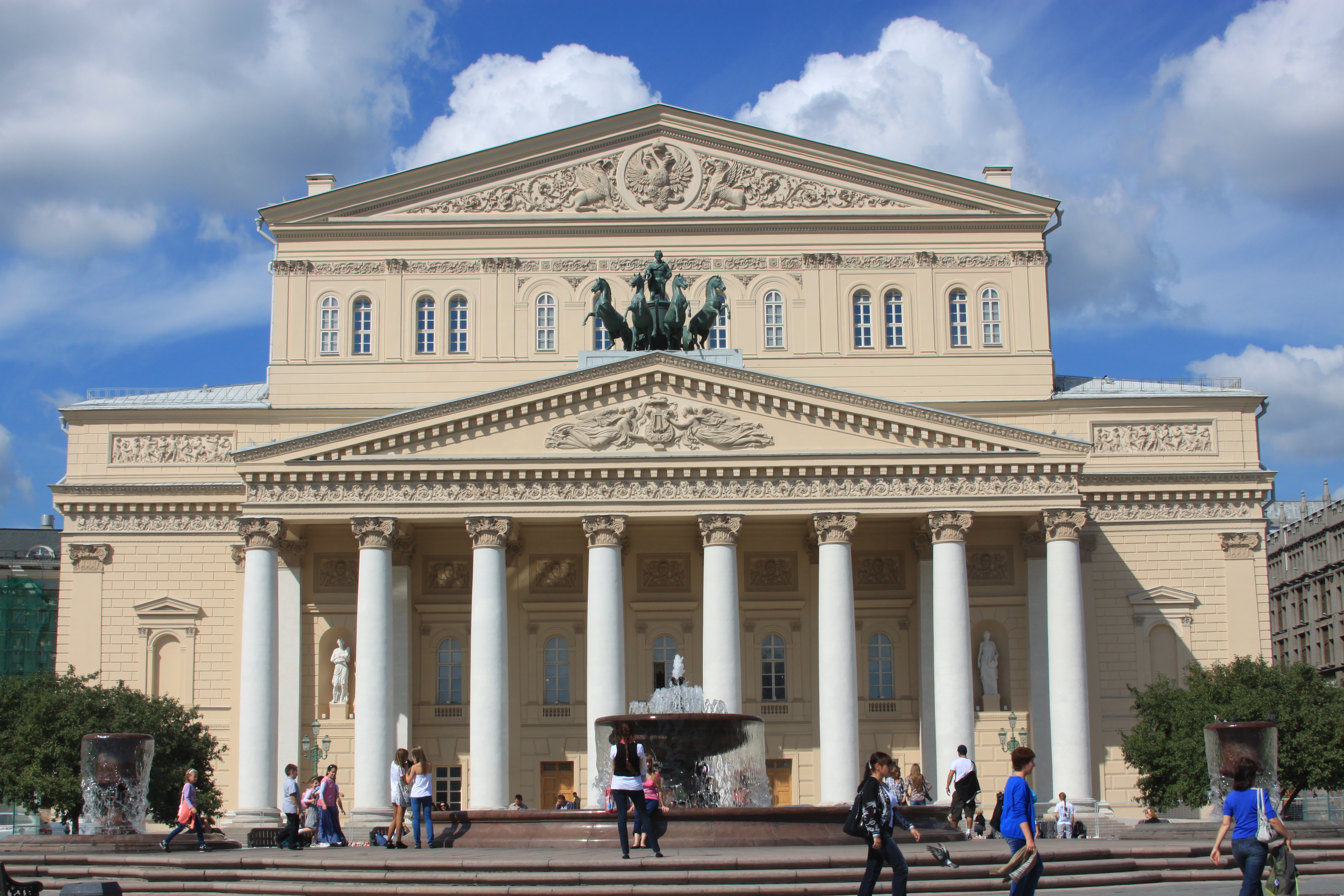 большой театр в москве история