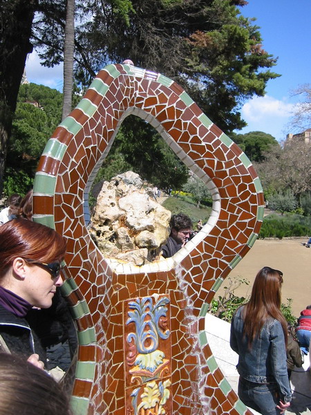 File:Parc Guell 04.jpg