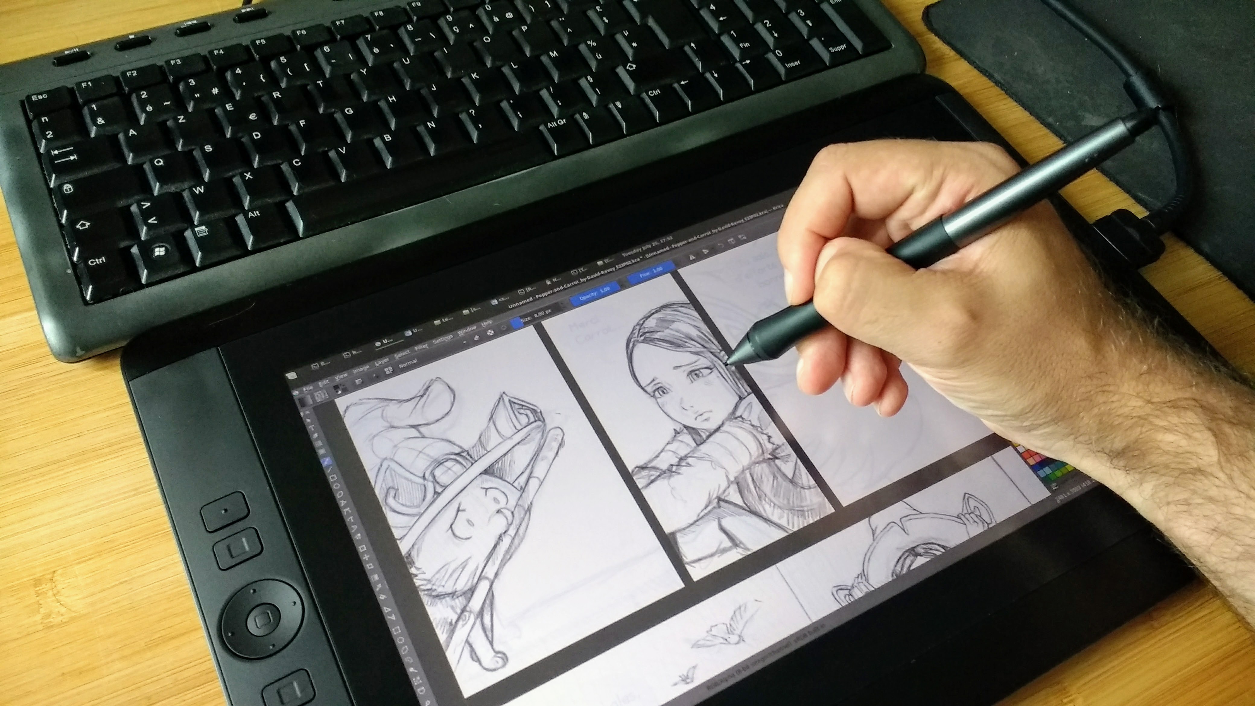 File:Penciling on Wacom Cintiq 13HD by David Revoy.jpg - Wikipedia