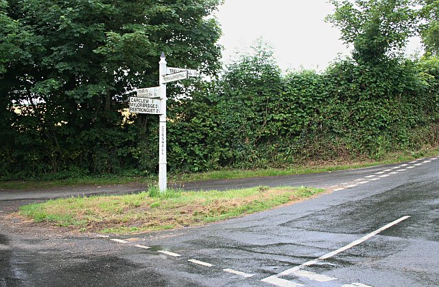 File:Road Junction by The Firs - geograph.org.uk - 199701.jpg