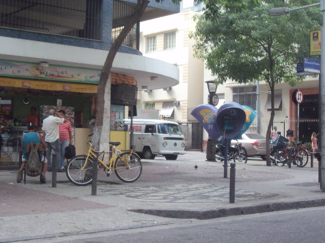 File:Rua Marquês de Abrantes.jpg