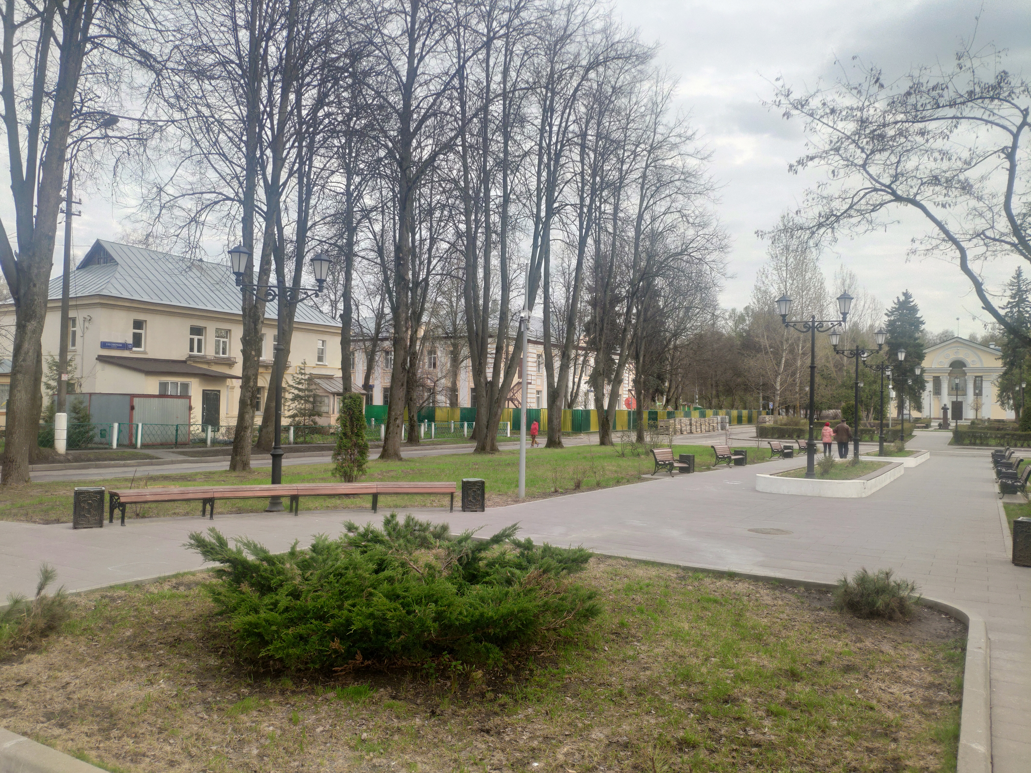 Северный москва. 3-Я Северная линия поселок Северный. Посёлок Северный Москва. Посёлок Северный Москва 2000. Парки в поселке Северный.