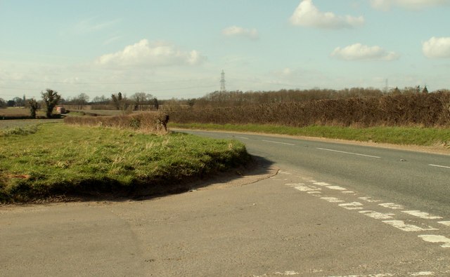 File:The B1118 looking towards Scole - geograph.org.uk - 358295.jpg