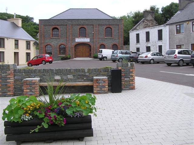 File:The Square, Clonmany - geograph.org.uk - 1391607.jpg