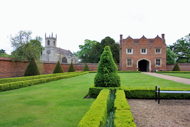 The grounds, Doddington Hall - geograph.org.uk - 1317115