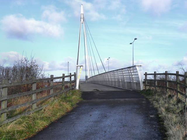 File:Trans-Pennine Trail, Bridge over the M60 - geograph.org.uk - 2762246.jpg