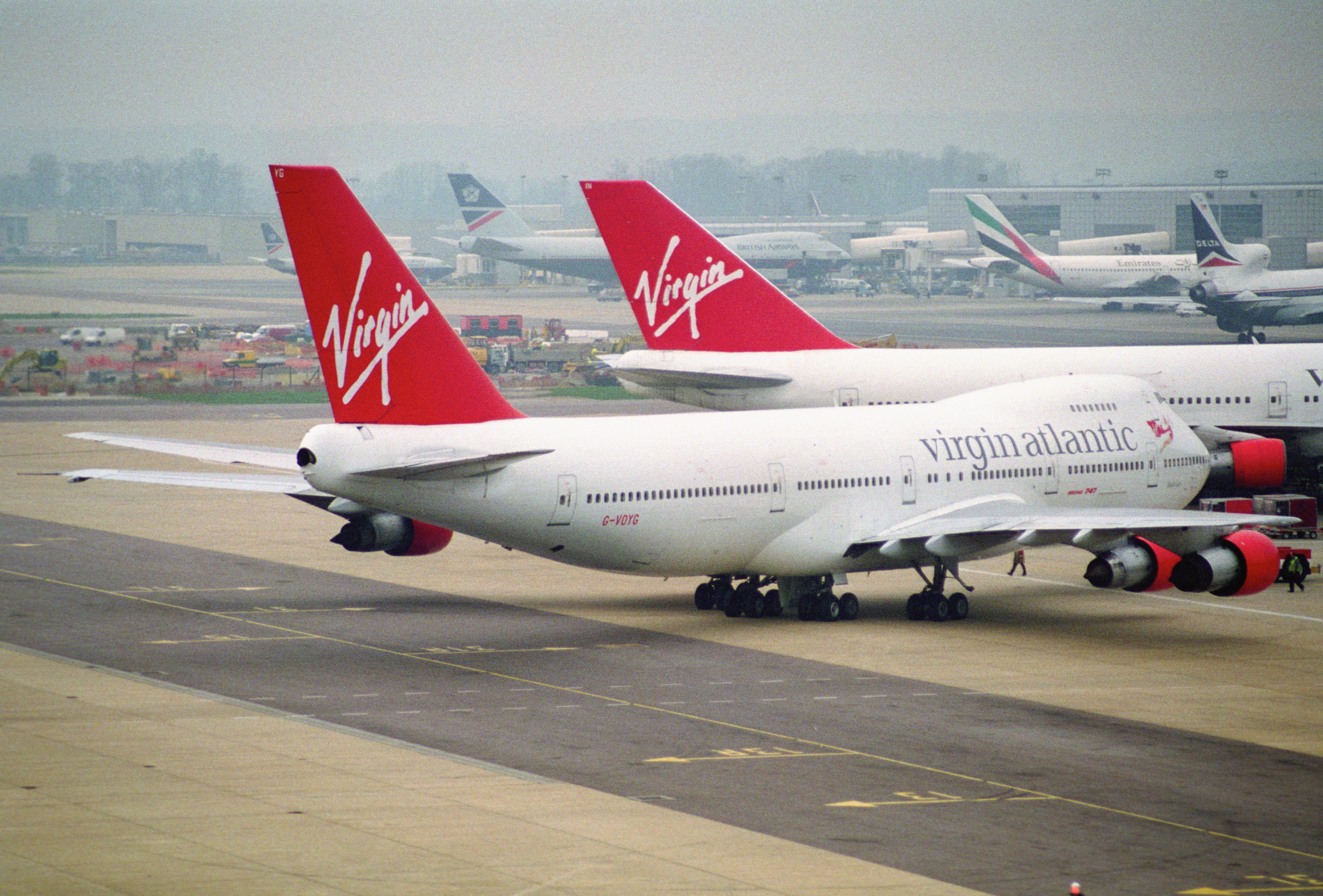 LGW авиакомпания. Самолёты Georgian Airways. Res Sea Airlines.