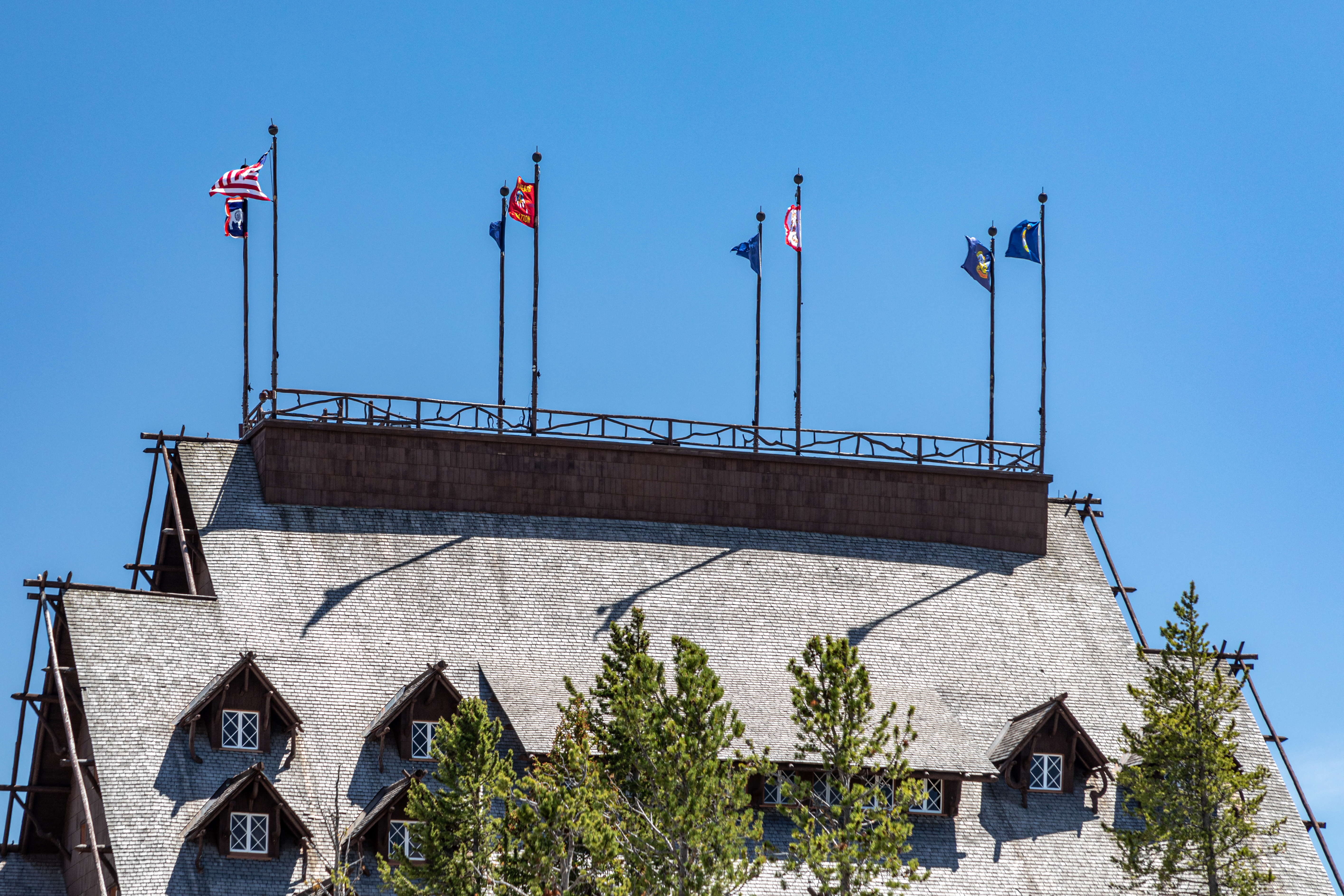 Old Faithful Inn - Wikipedia