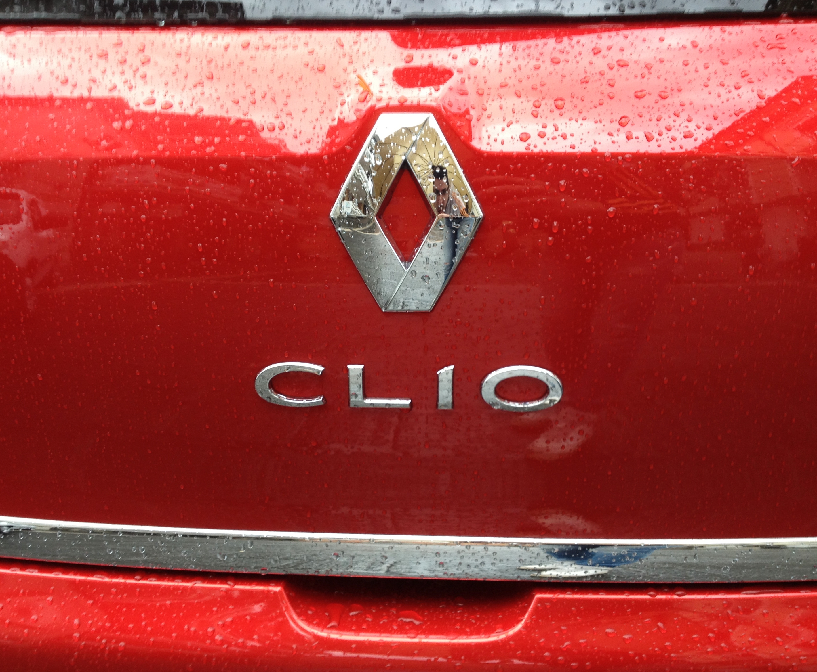 File:Renault Clio IV Logo.svg - Wikimedia Commons