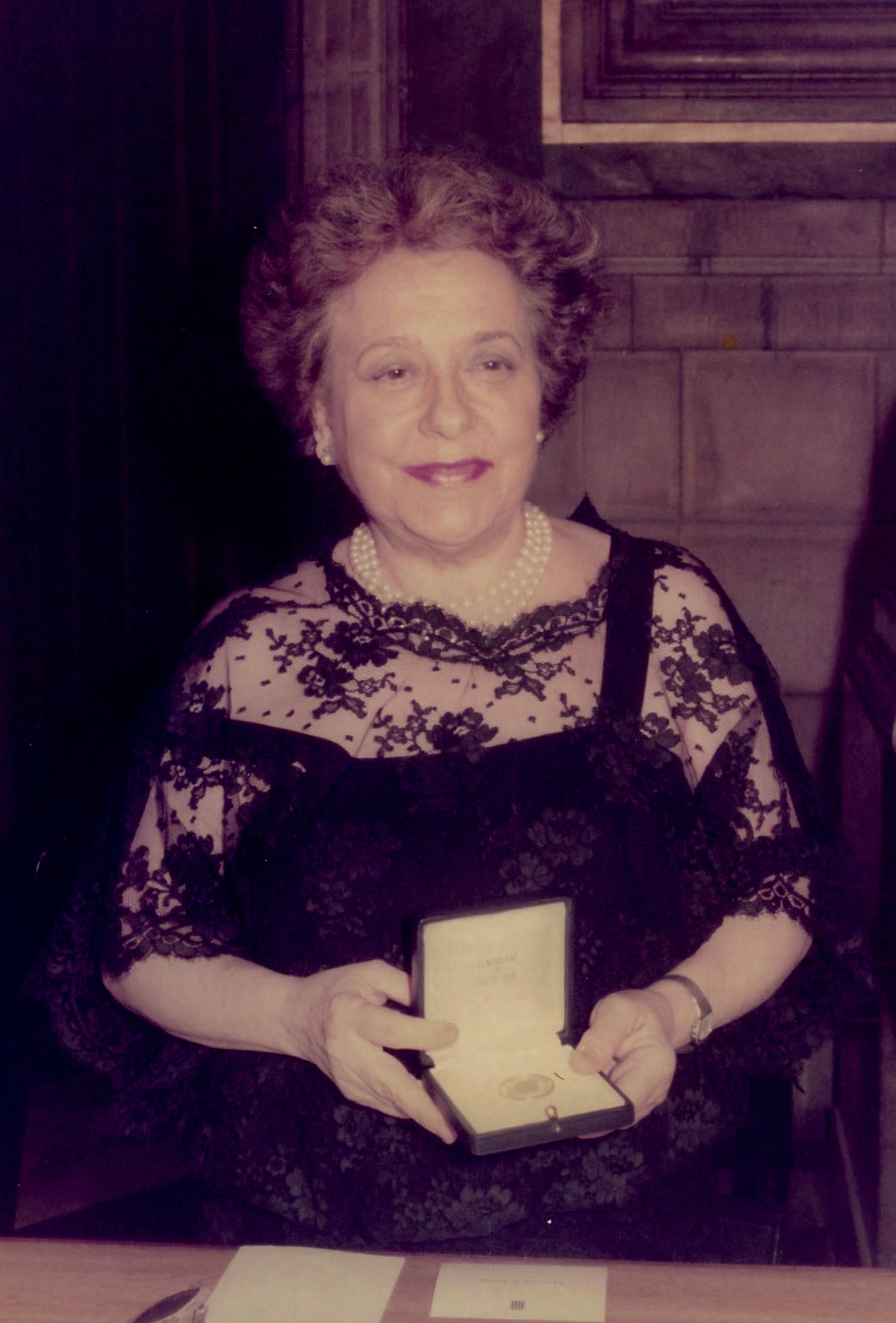 De Larrocha in 1983