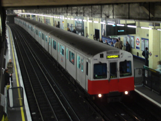 Aldgate East Underground Station - geograph.org.uk - 527351