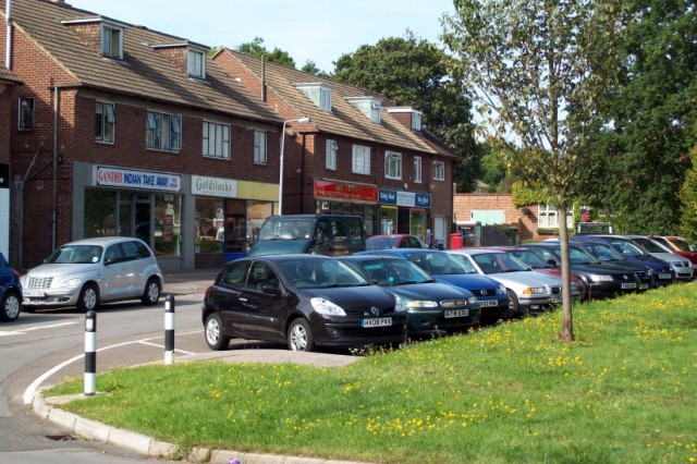 File:Anjou Crescent - geograph.org.uk - 1452450.jpg