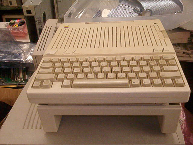 File:AppleIIc.jpeg