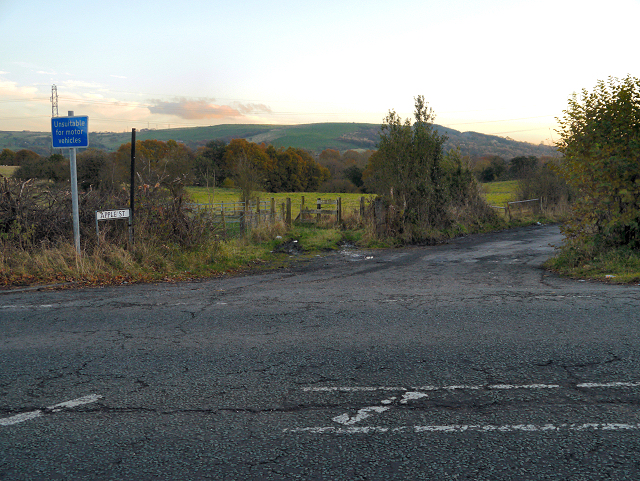 File:Apple Street - geograph.org.uk - 3220803.jpg