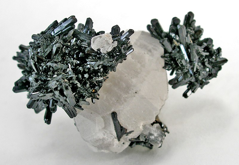 File:Barite-Gaudefroyite-k252a.jpg