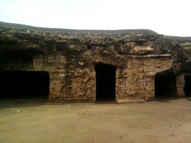 File:Buddha Caves in Rajkot District.jpg