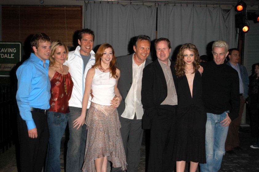 Buffy The Vampire Slayer cast2.jpg