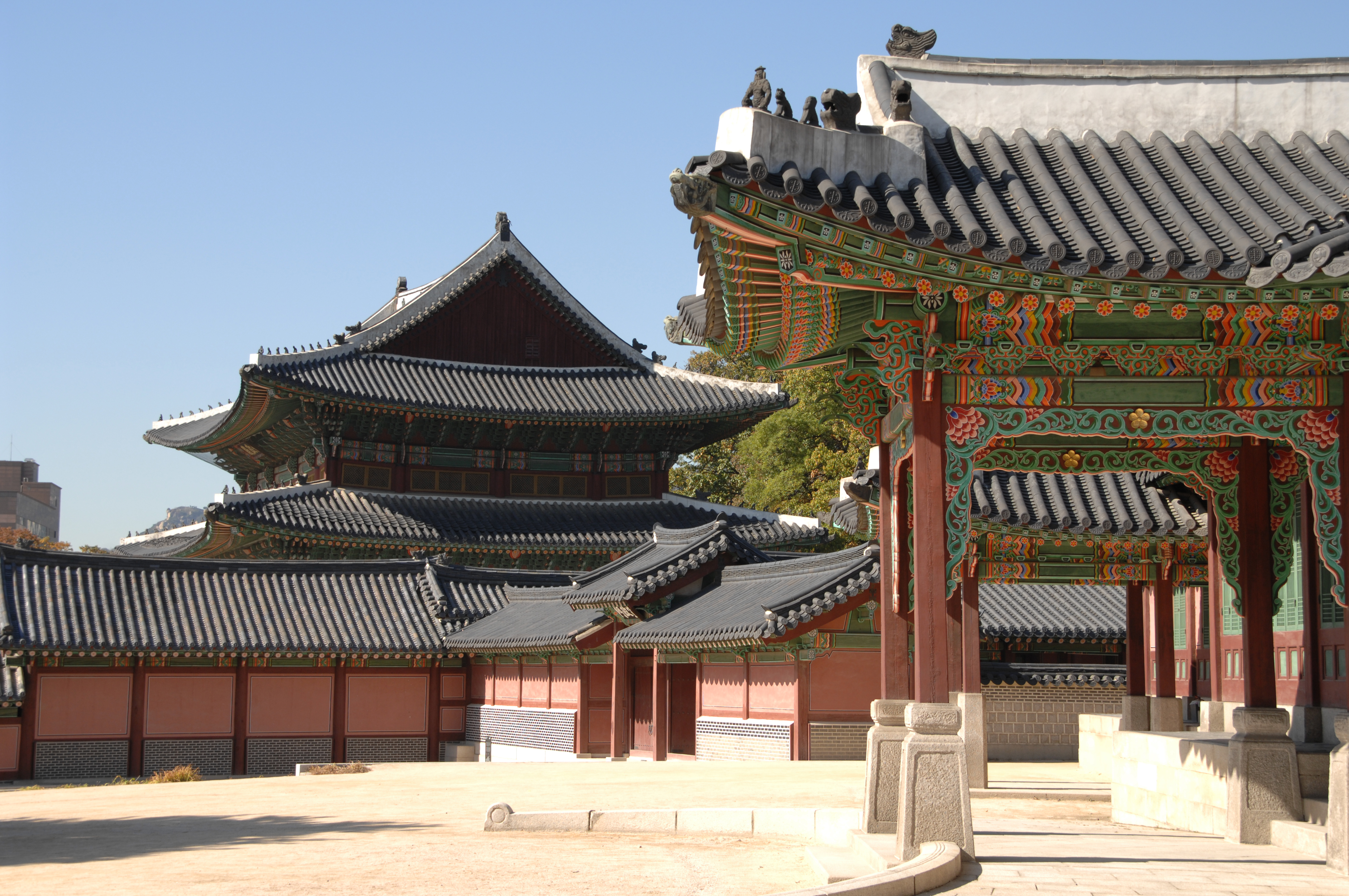 Чосон это. Чхандоккун Чосон. Сеул Династия Чосон. Дворцы династии Чосон. Дворец Чосон Корея.