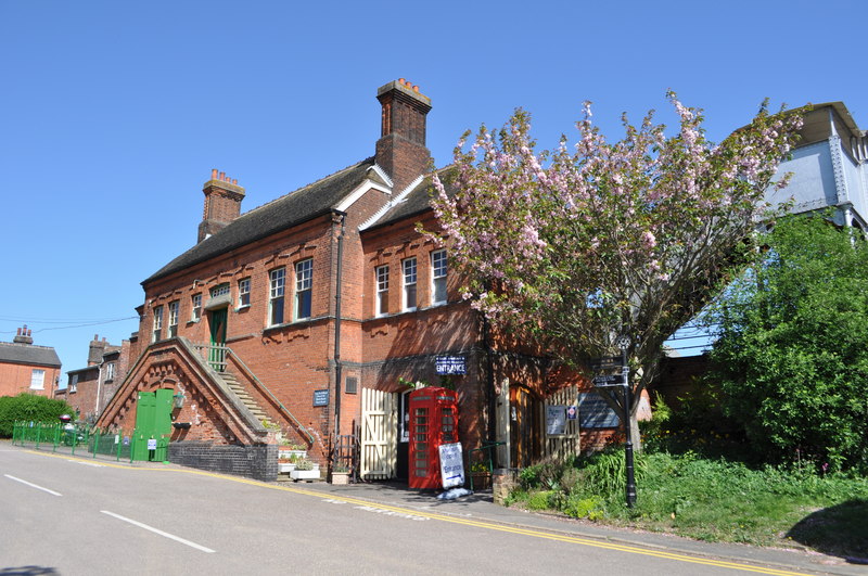 File:Chappel and Wakes Colne Station - geograph.org.uk - 2381691.jpg