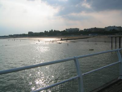 File:Clacton pier.jpg