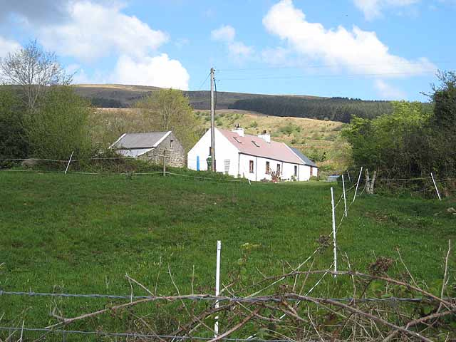 Cottage at Cornashamsoge - geograph.org.uk - 1111717