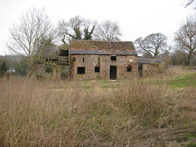 File:Derelict building on path to Bolehill - geograph.org.uk - 1184489.jpg