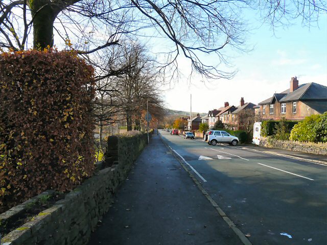 File:Fauvel Road - geograph.org.uk - 1585959.jpg