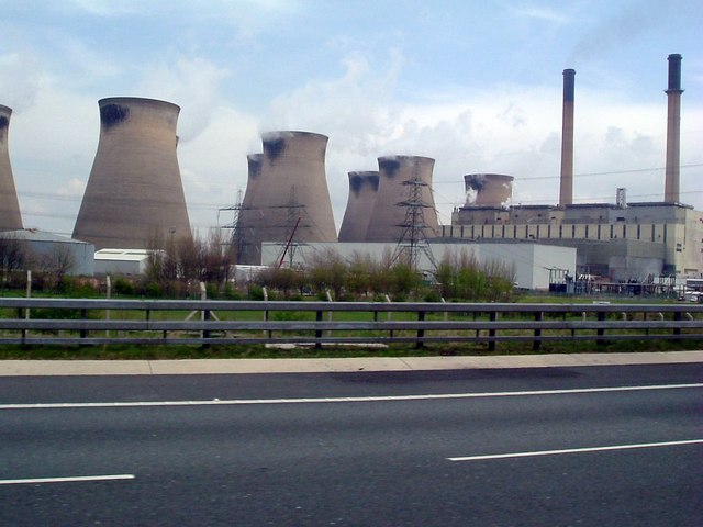 File:Ferrybridge power station - geograph.org.uk - 775679.jpg