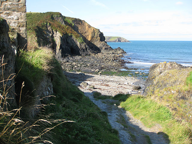 Footpath to the beach, Aber Draw - geograph.org.uk - 1517068