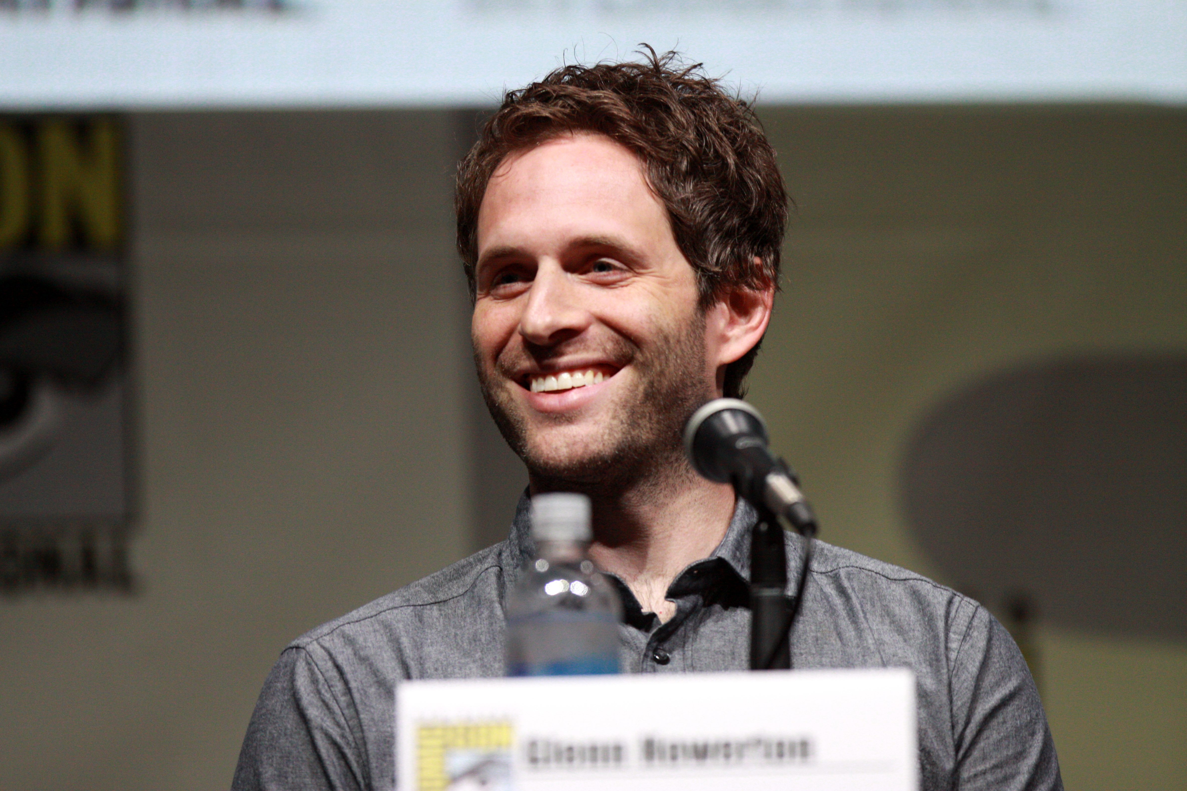 Glenn Howerton (9365867002).jpg. 