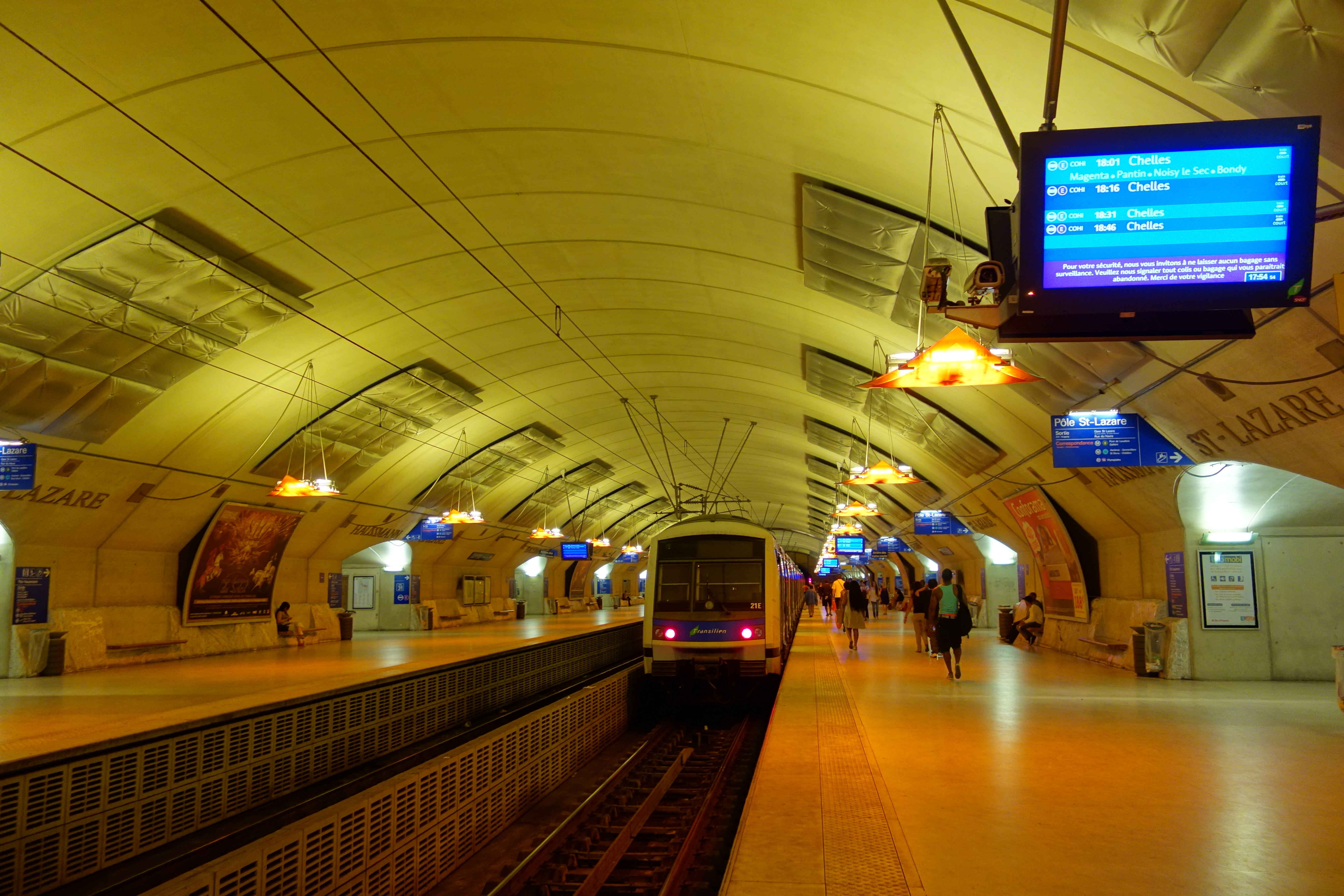 Haussmann – Saint-Lazare (stanice RER v Paříži)