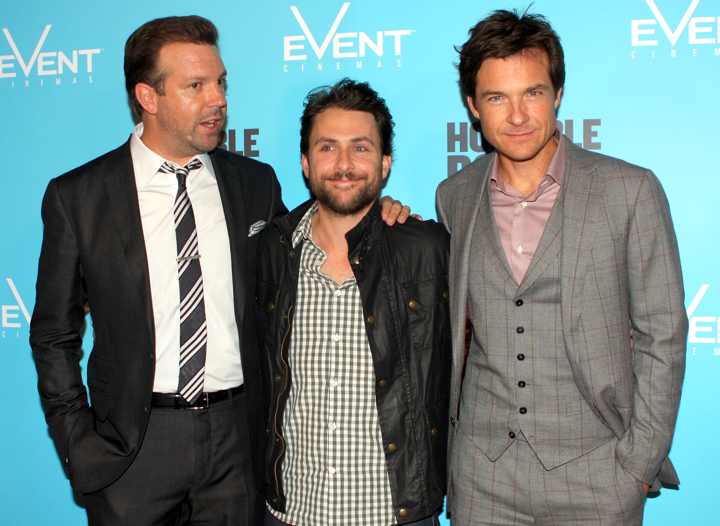 File:Jason Sudeikis, Charlie Day, Jason Bateman.jpg - Wikipedia