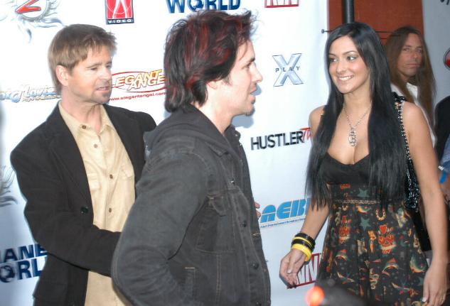 File:Jeff Mullen, Hal Sparks, girl at Hunter CARE bash 1.jpg