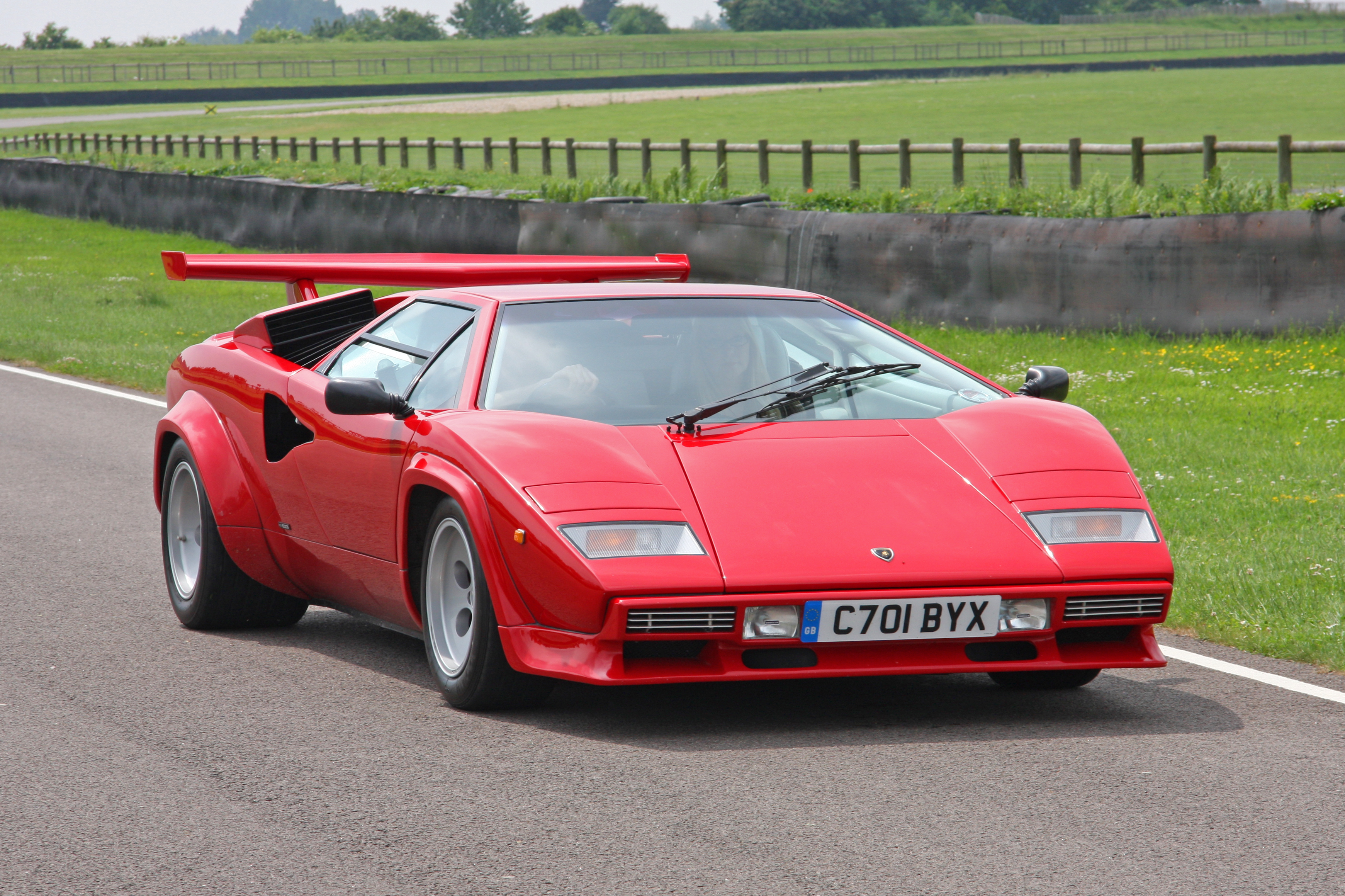 Descubrir 30+ imagen lamborghini countach 80s