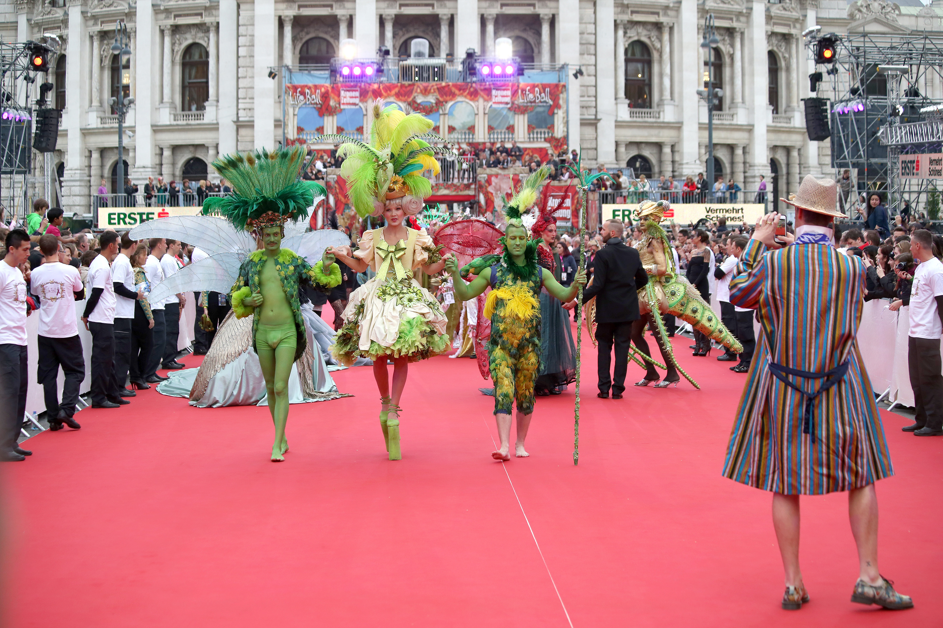 Лайф болл. Life Ball.