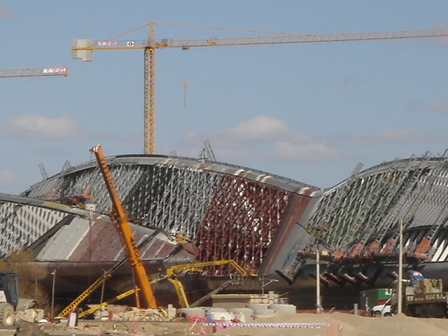 File:Pabellon Puente Expo Obras Marzo.jpg