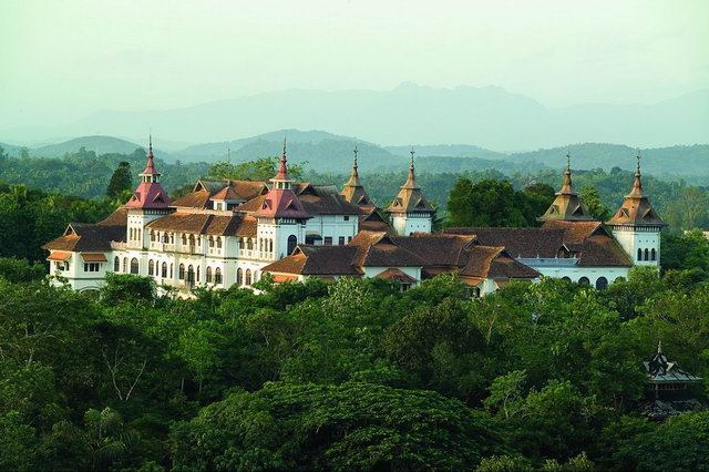 File:Palace of Trivandrum.jpg