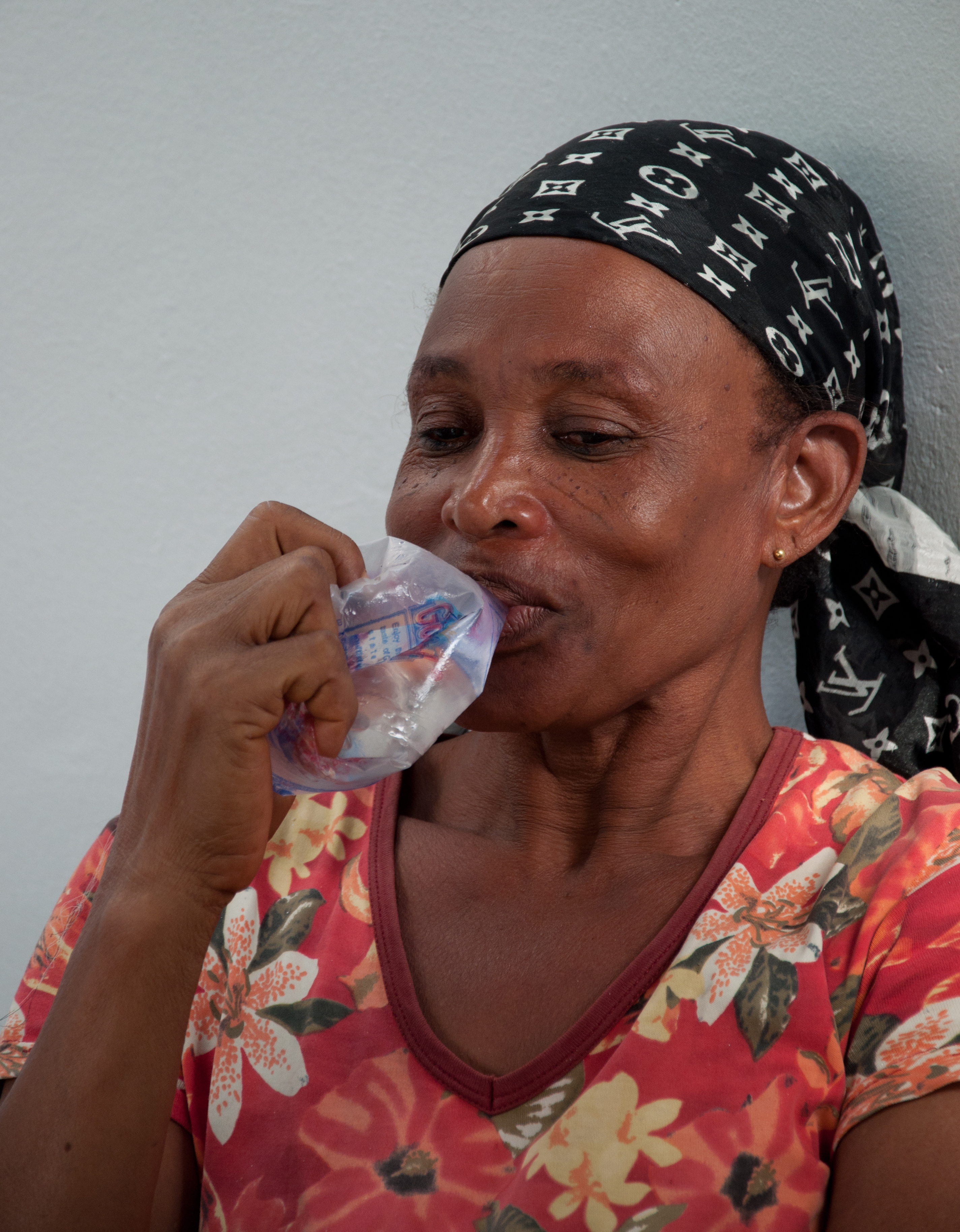 Throughout West Africa, drinking water is sold in these little plastic bags.  Locally, they're called Pure Water. : r/interestingasfuck