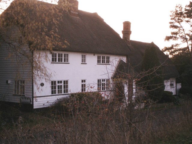 File:Thatched cottage in Nuthampstead - geograph.org.uk - 284204.jpg