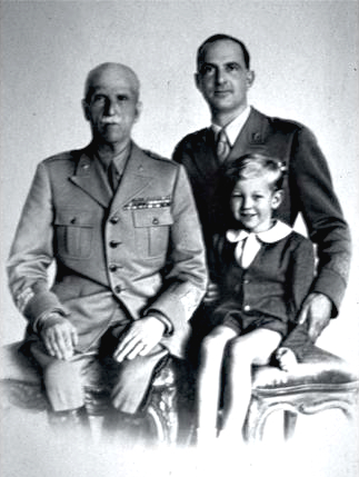 File:Victor Emmanuel III of Italy with son Umberto and grandson Vittorio.jpg