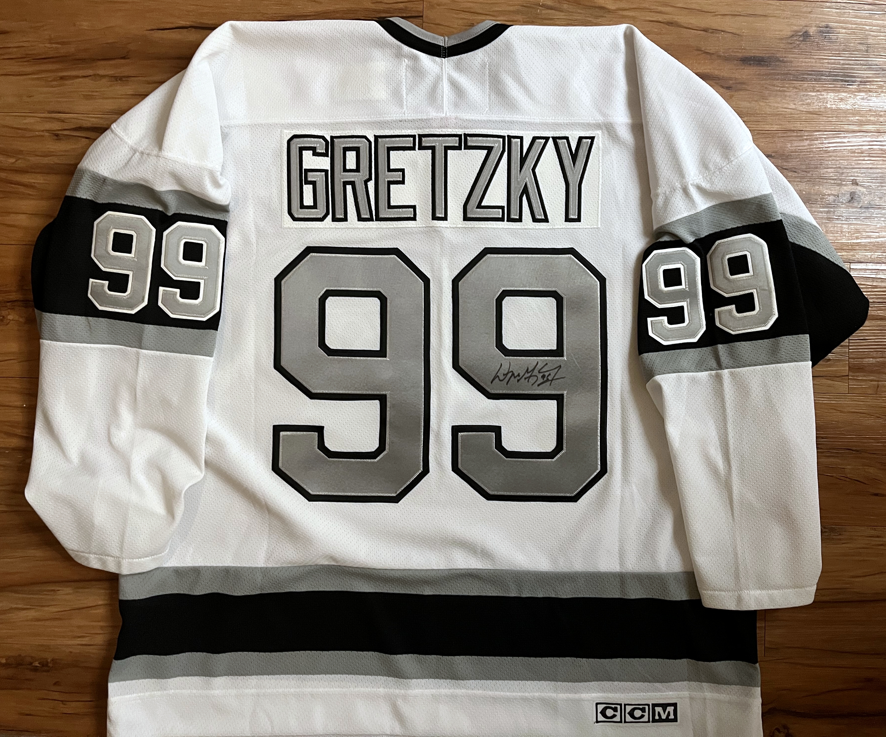 wayne gretzky kings jersey